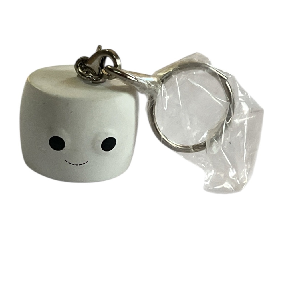 NWOT Kidrobot Yummy World Molly Mallow Marshmallow Keychain
